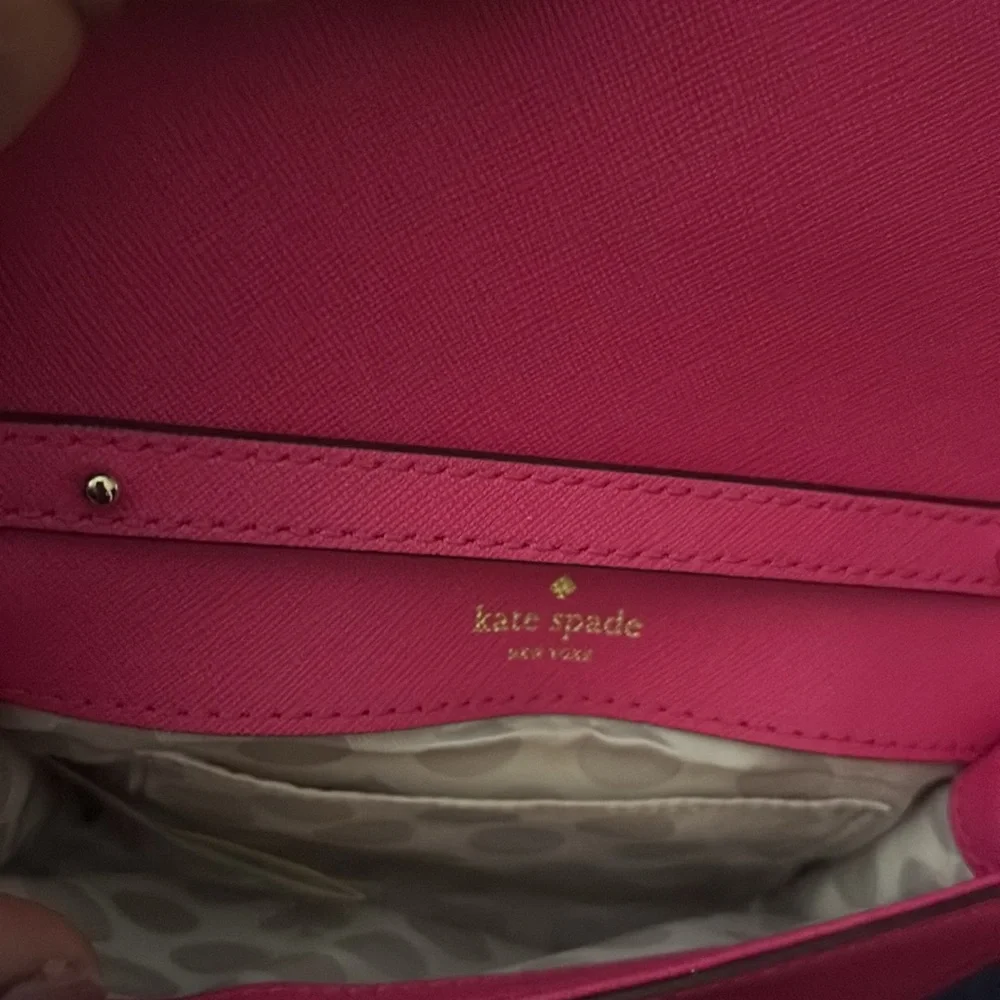 Kate Spade leather hot/medium pink crossbody chain purse - Picture 4 of 4
